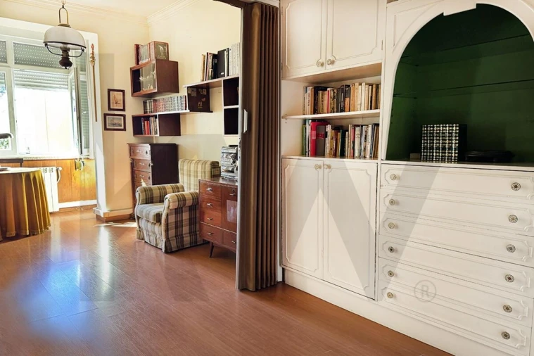 Apartamento T2 para Venda em Alfragide Foto 4