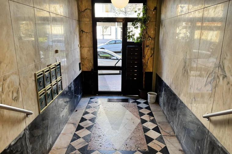 Apartamento T2 para Venda em Alfragide Foto 36