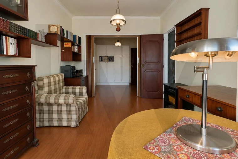 Apartamento T2 para Venda em Alfragide Foto 2