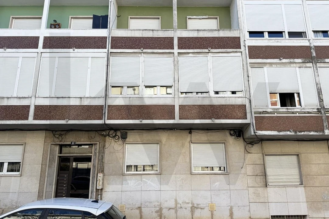 Apartamento T2 para Venda em Alfragide Foto 37