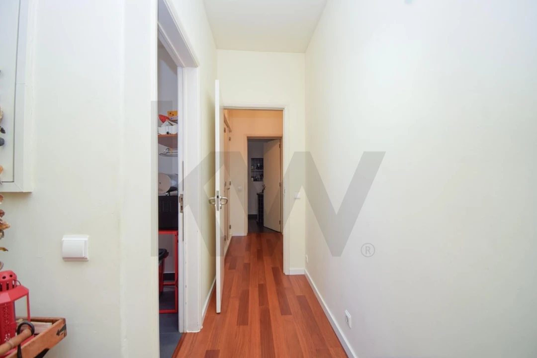 Apartamento T3 para Venda em Carcavelos e Parede Foto 24
