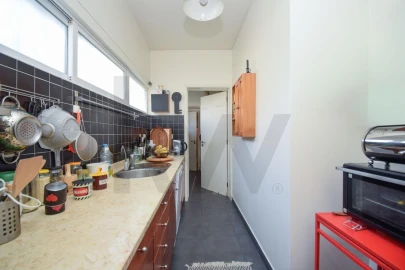 Apartamento T3 para Venda em Carcavelos e Parede