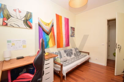 Apartamento T3 para Venda em Carcavelos e Parede