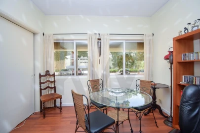 Apartamento T3 para Venda em Carcavelos e Parede