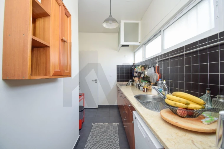 Apartamento T3 para Venda em Carcavelos e Parede Foto 22