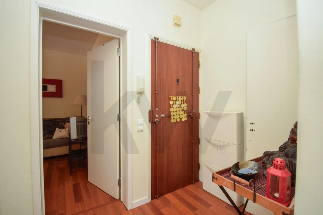 Apartamento T3 para Venda em Carcavelos e Parede Foto 25