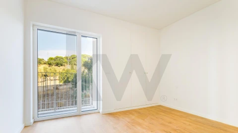 Apartamento T3 para Arrendamento em Seixal, Arrentela e Aldeia de Paio Pires