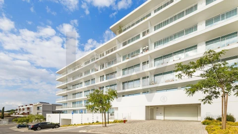 Apartamento T3 para Arrendamento em Seixal, Arrentela e Aldeia de Paio Pires