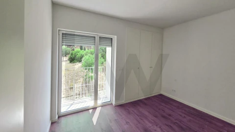 Apartamento T3 para Arrendamento em Seixal, Arrentela e Aldeia de Paio Pires