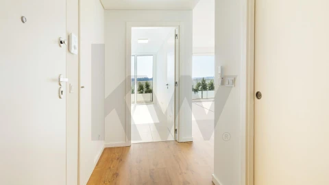 Apartamento T3 para Arrendamento em Seixal, Arrentela e Aldeia de Paio Pires