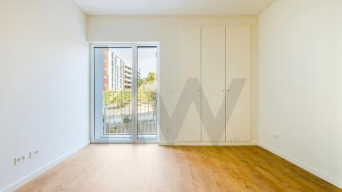 Apartamento T3 para Arrendamento em Seixal, Arrentela e Aldeia de Paio Pires