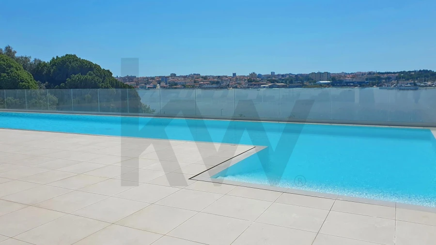 Apartamento T3 para Arrendamento em Seixal, Arrentela e Aldeia de Paio Pires Foto 11