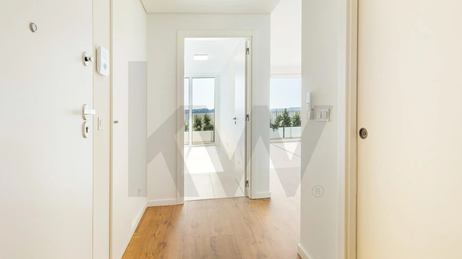 Apartamento T3 para Arrendamento em Seixal, Arrentela e Aldeia de Paio Pires Foto 4
