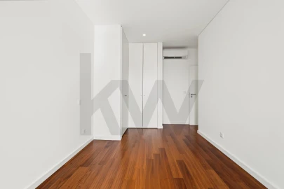Apartamento T2 para Venda em Faro (Sé e São Pedro)