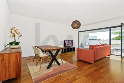 Apartamento T2 para Venda em Faro (Sé e São Pedro)