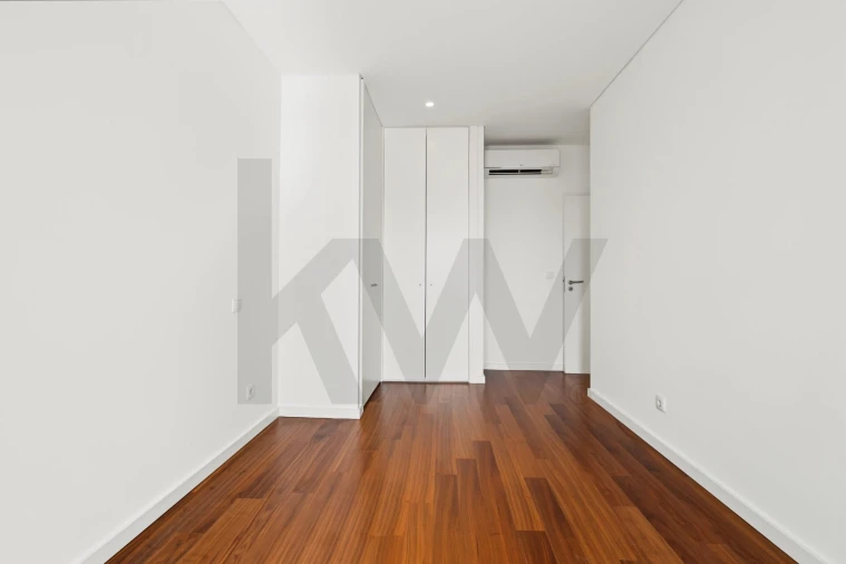 Apartamento T2 para Venda em Faro (Sé e São Pedro) Foto 15