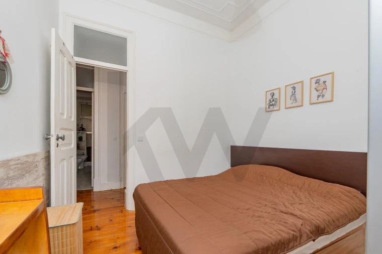 Apartamento T5 para Venda em Santo António Foto 18