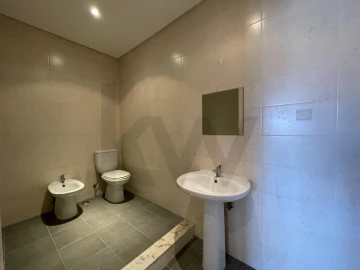 Apartamento T2 para Arrendamento em Areeiro
