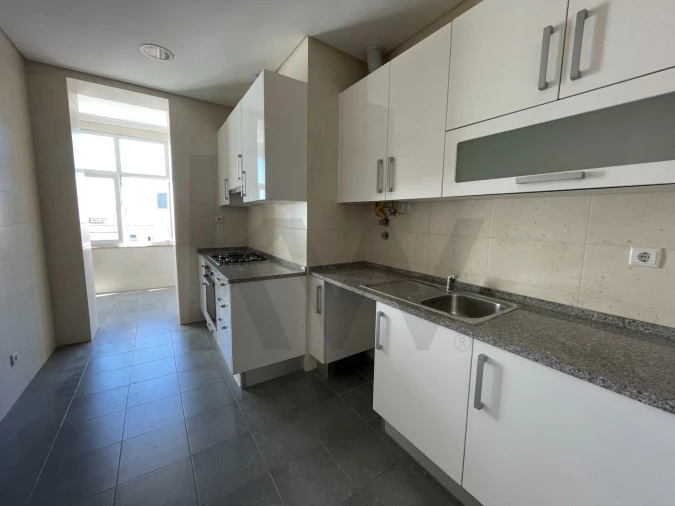 Apartamento T2 para Arrendamento em Areeiro Foto 25