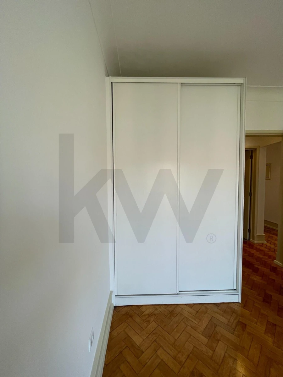 Apartamento T2 para Arrendamento em Areeiro Foto 14