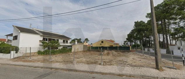Terreno para Venda em Charneca de Caparica e Sobreda