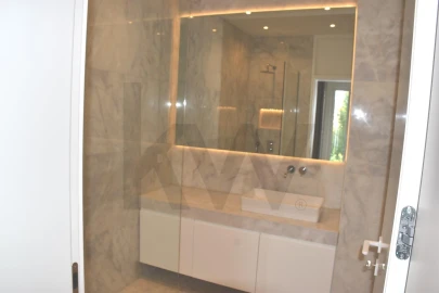 Apartamento T3 para Venda em Santo António