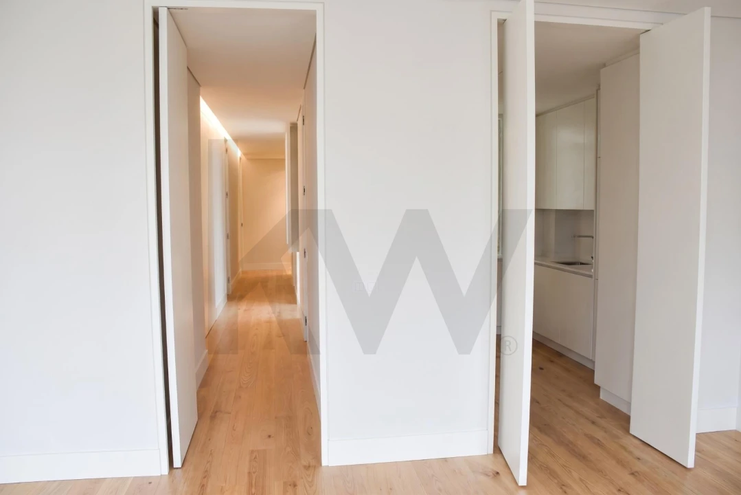 Apartamento T3 para Venda em Santo António Foto 8