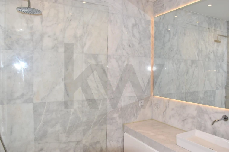 Apartamento T3 para Venda em Santo António Foto 28