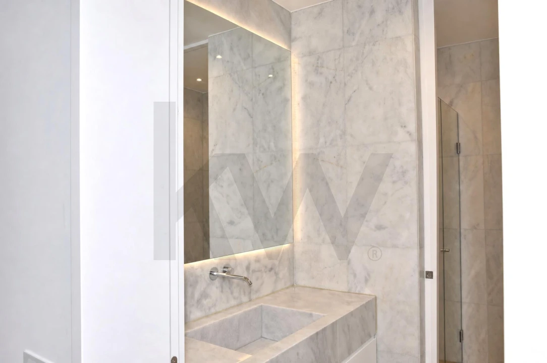 Apartamento T3 para Venda em Santo António Foto 11