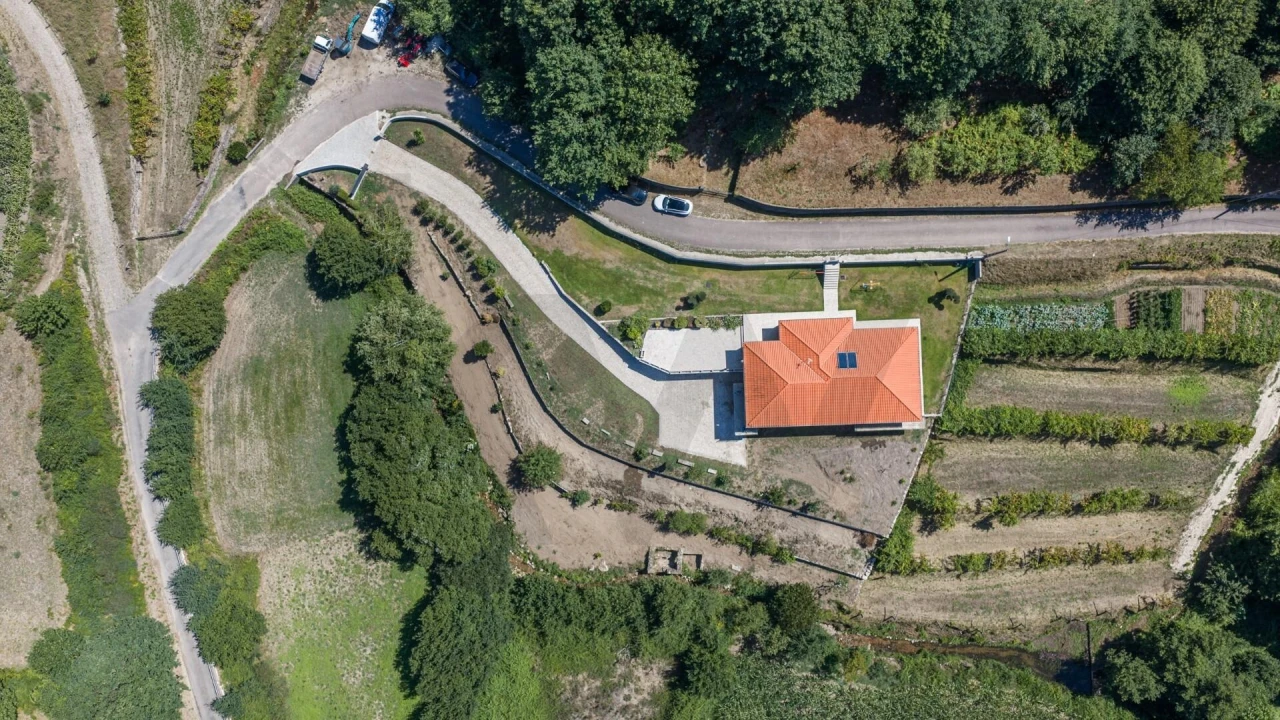 Moradia T3 para Venda em Rubiães Foto 39