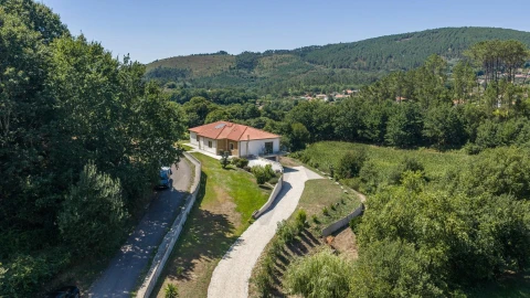 Moradia T3 para Venda em Rubiães
