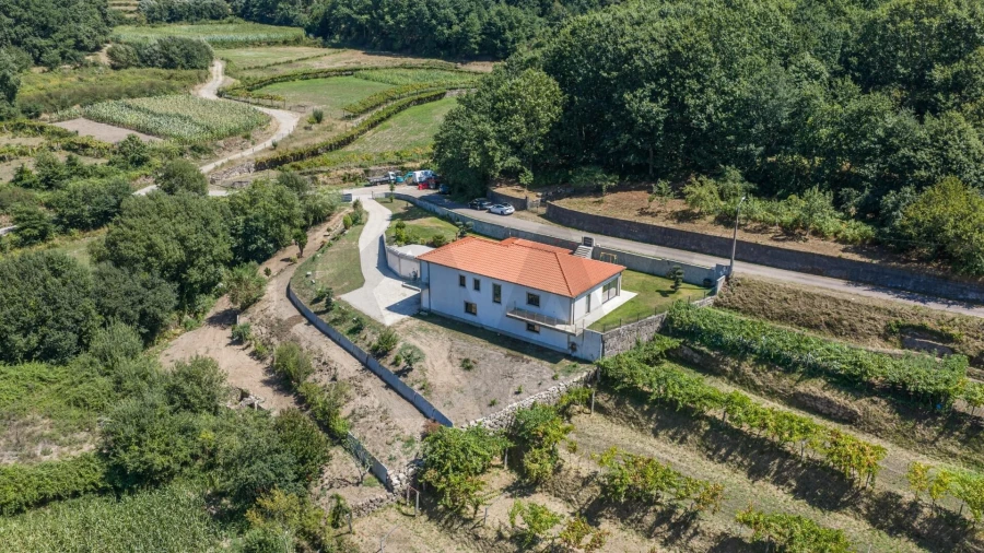 Moradia T3 para Venda em Rubiães Foto 38