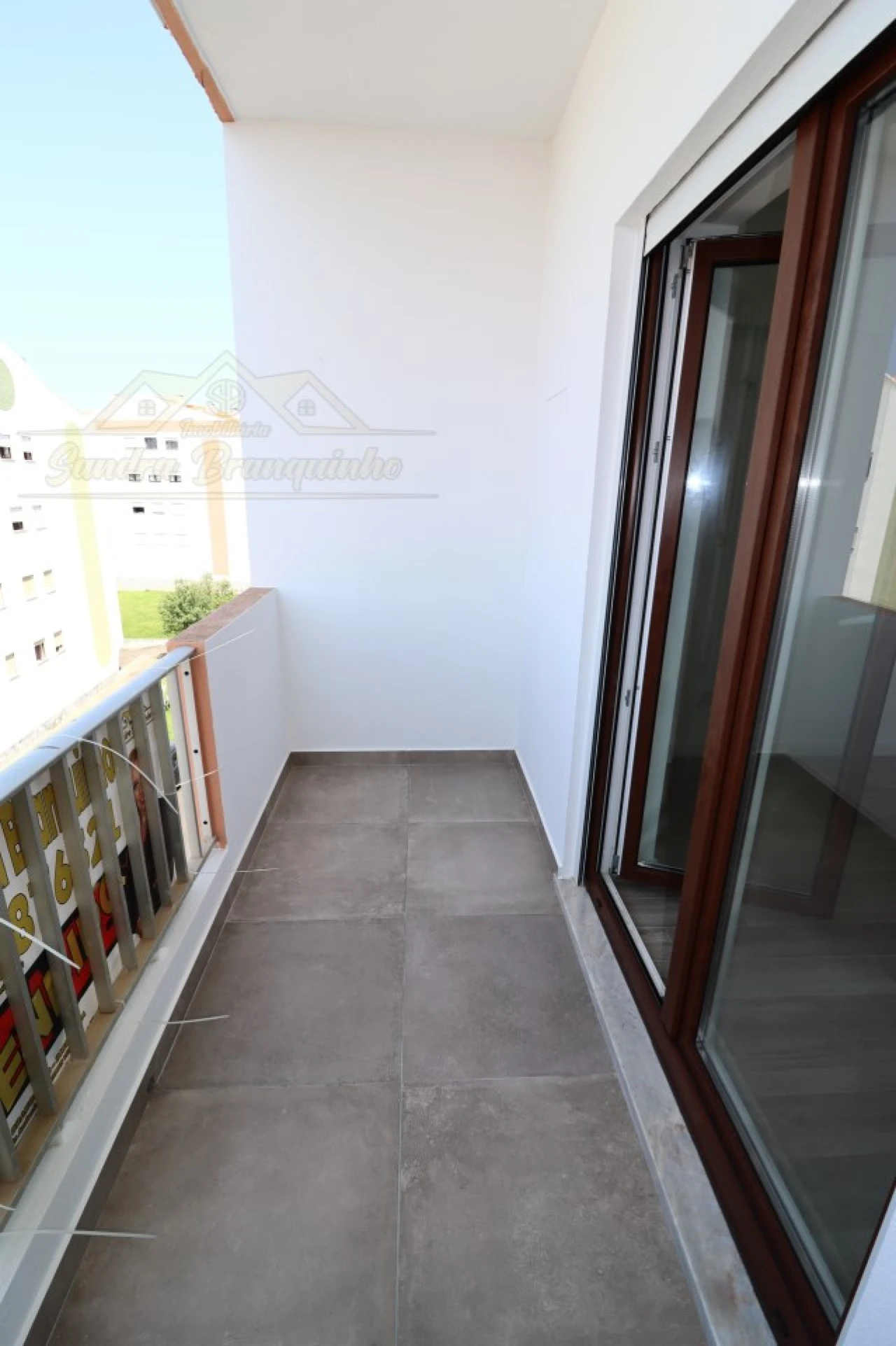 Apartamento T1 para Venda em Silveira Foto 3