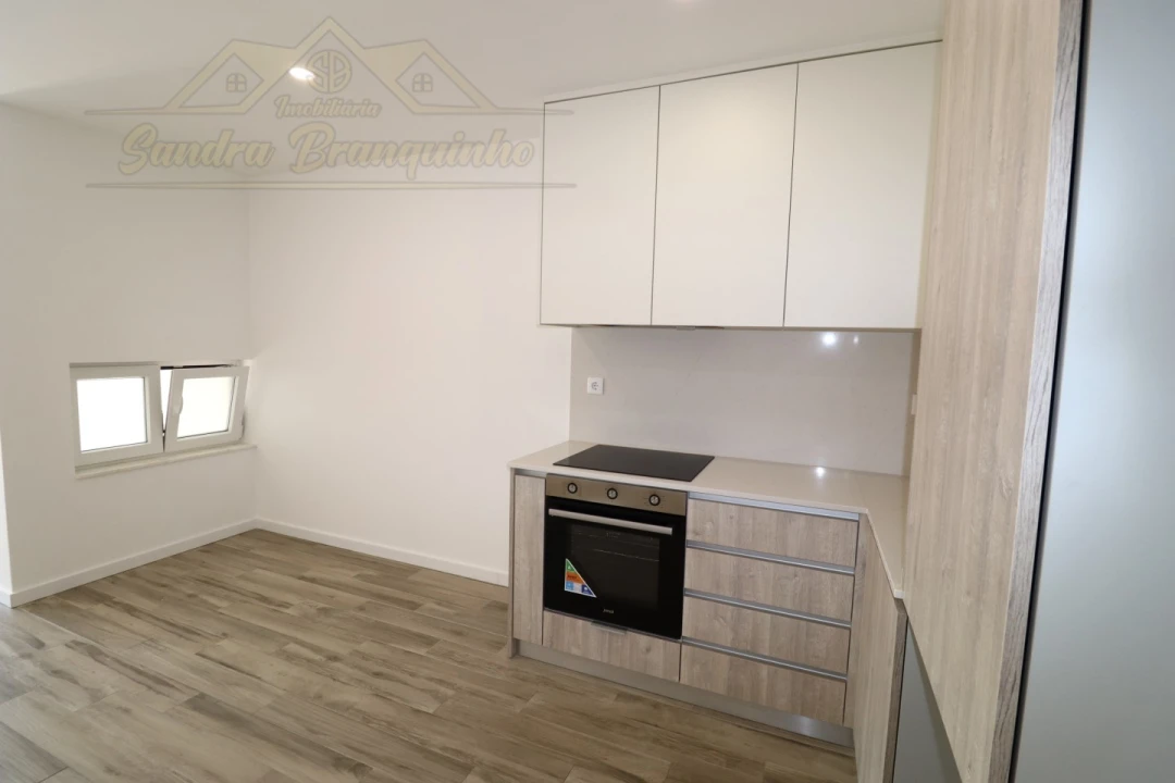 Apartamento T1 para Venda em Silveira Foto 16