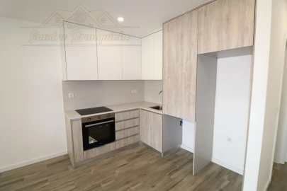 Apartamento T1 para Venda em Silveira
