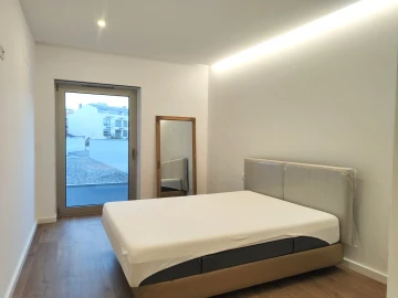 Apartamento T2 para Arrendamento em Glória e Vera Cruz