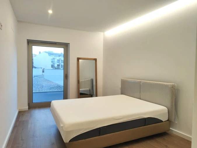 Apartamento T2 para Arrendamento em Glória e Vera Cruz Foto 14