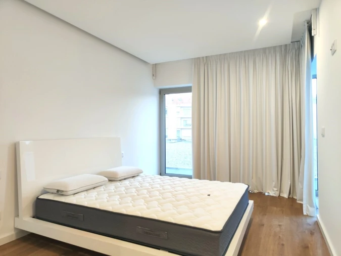 Apartamento T2 para Arrendamento em Glória e Vera Cruz Foto 8