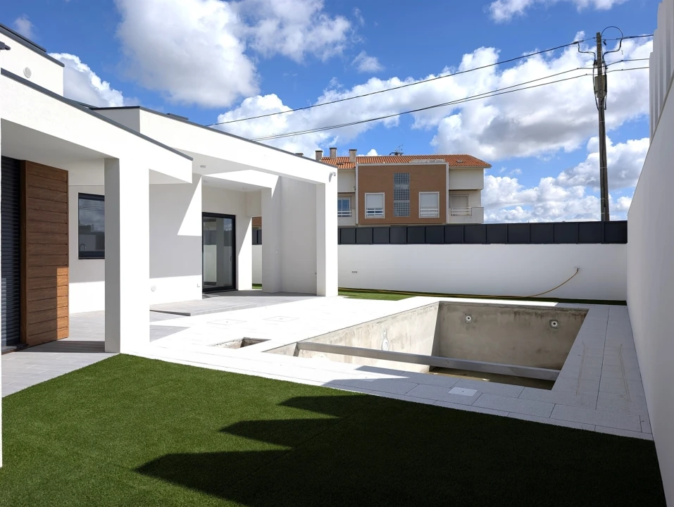 Moradia T3 para Arrendamento em Aradas Foto 14