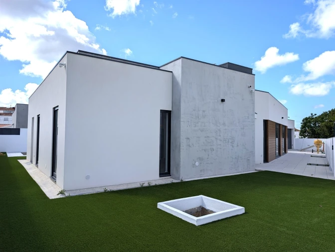Moradia T3 para Arrendamento em Aradas Foto 18