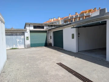 Garagem para Venda em Esgueira