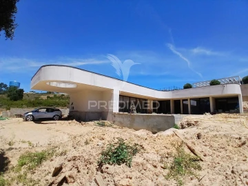 Moradia T3 para Venda em Fernao Ferro
