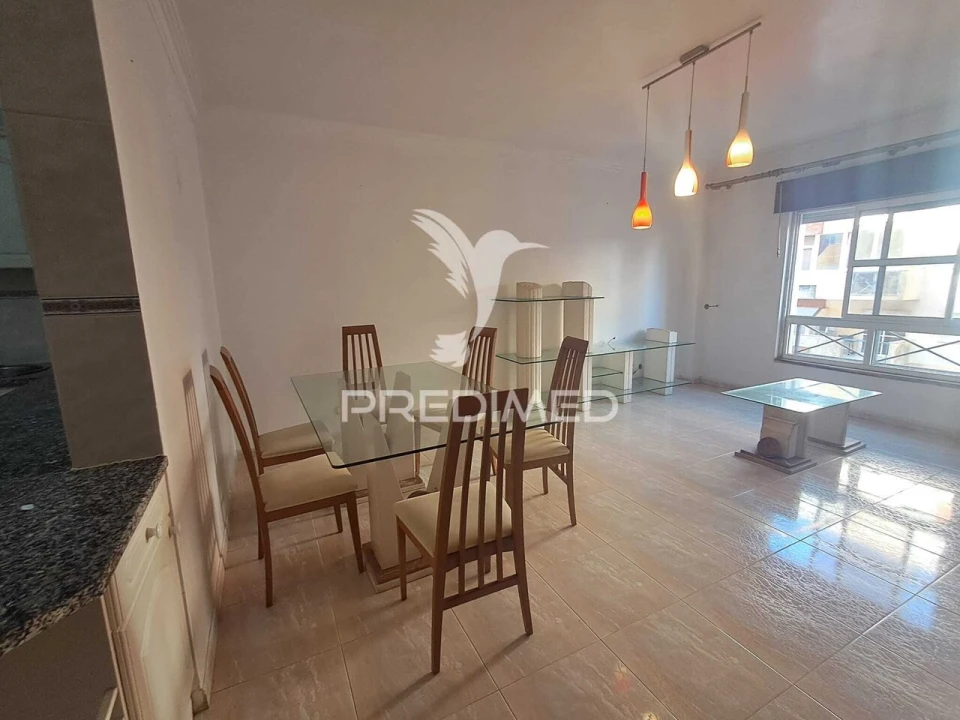 Apartamento T2 para Venda em Algueirão-Mem Martins Foto 3