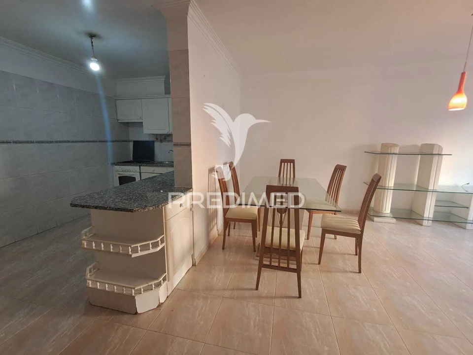 Apartamento T2 para Venda em Algueirão-Mem Martins Foto 4