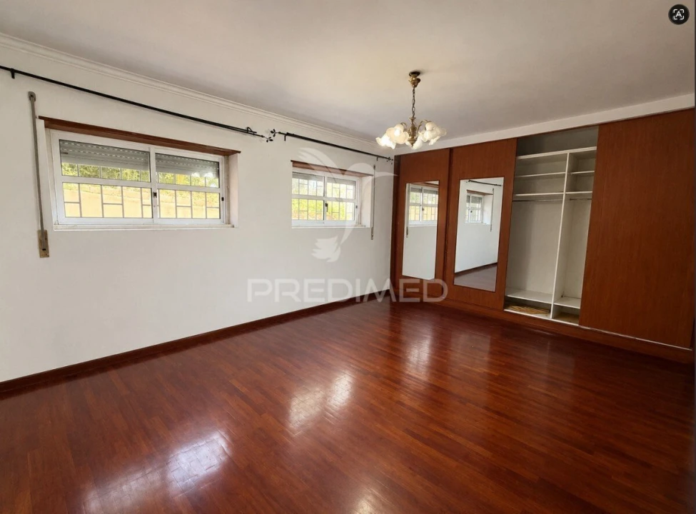 Apartamento T2 para Venda em Algueirão-Mem Martins Foto 1