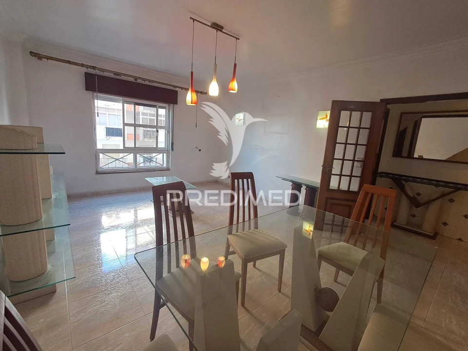 Apartamento T2 para Venda em Algueirão-Mem Martins Foto 7
