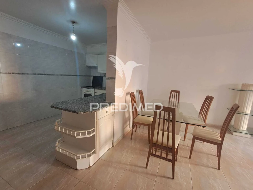 Apartamento T2 para Venda em Algueirão-Mem Martins Foto 16