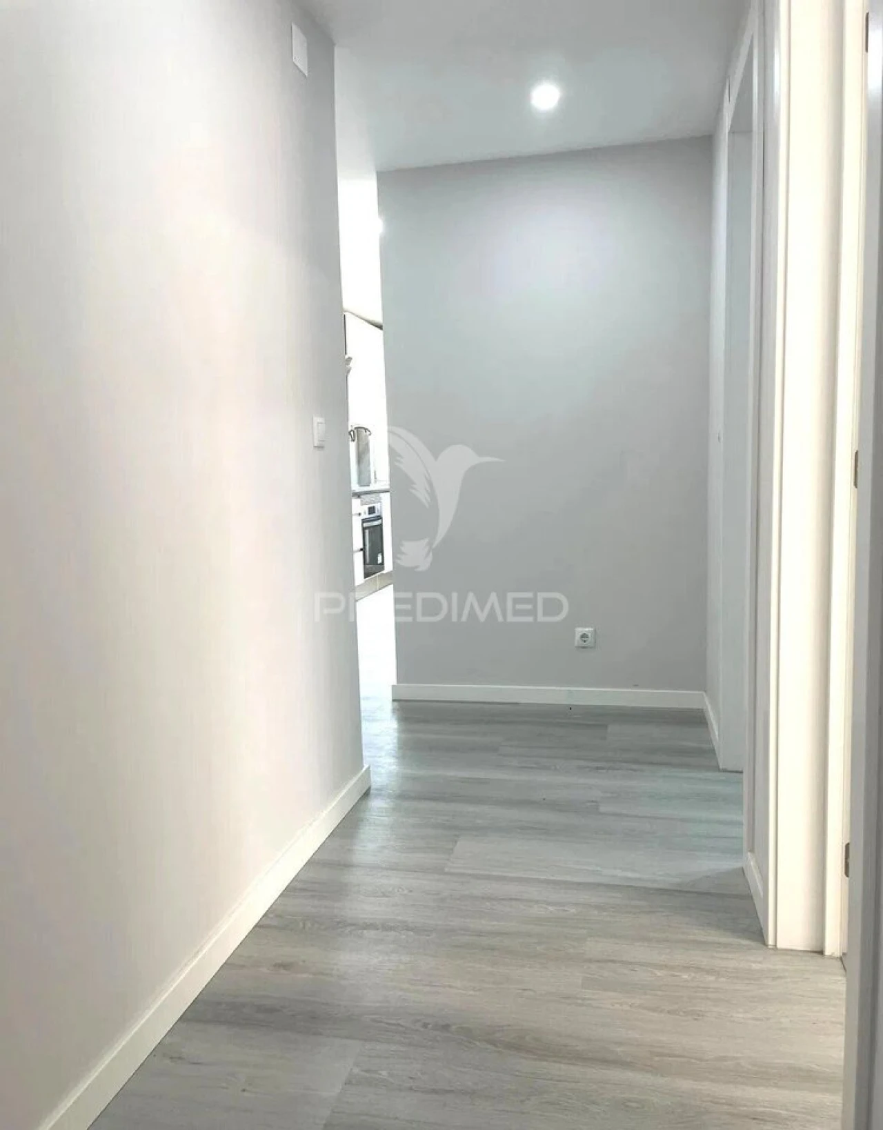 Apartamento T2 para Venda em Corroios Foto 10