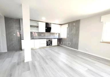 Apartamento T2 para Venda em Corroios