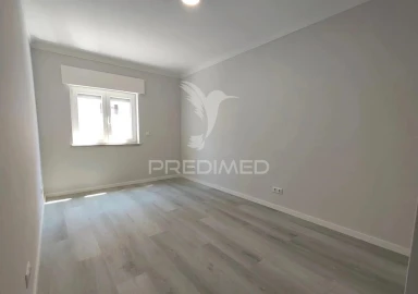 Apartamento T2 para Venda em Corroios